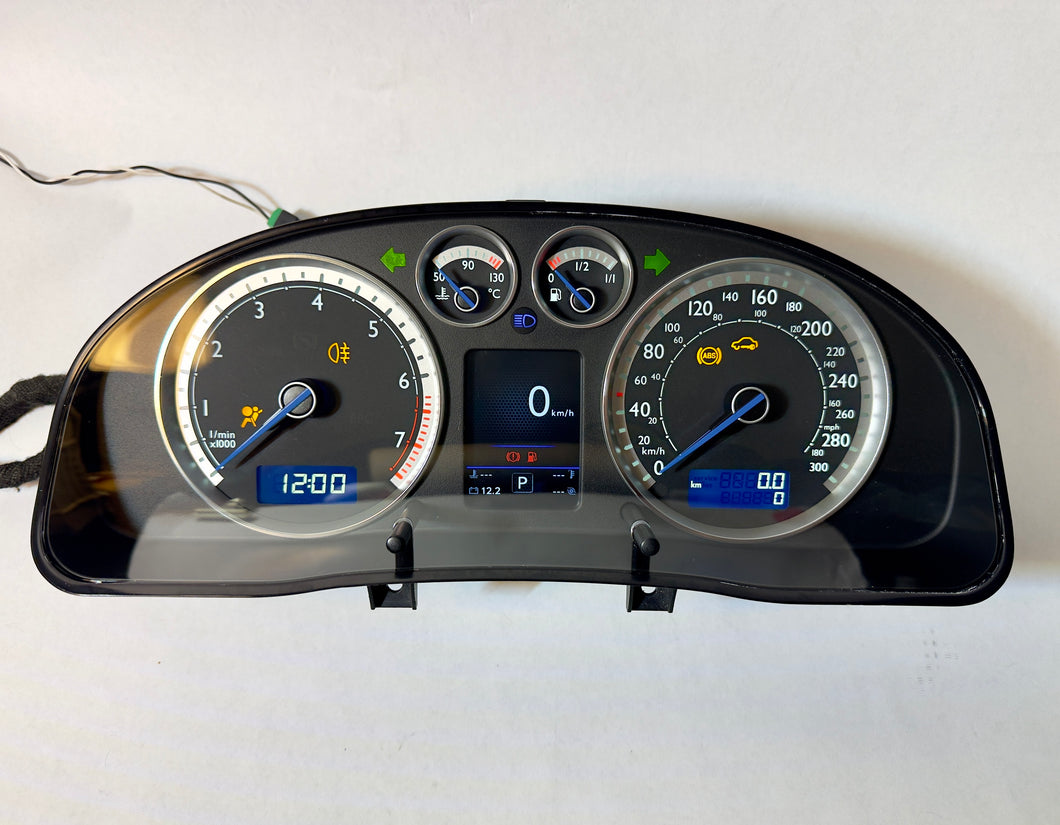 Custom B5.5 ColorMFA Passat Cluster